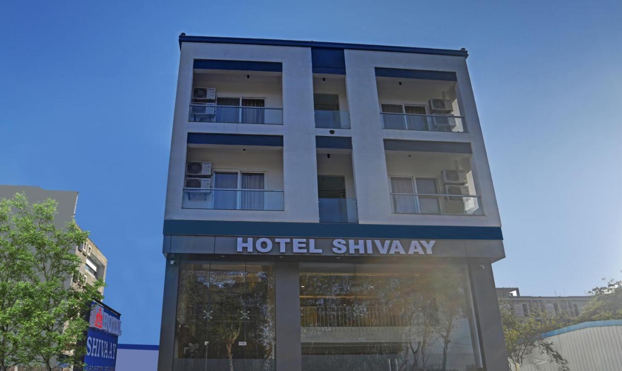 Treebo Shivaay Hotel Индор Екстериор снимка