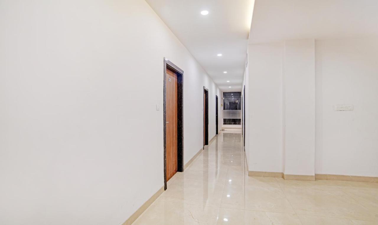 Treebo Shivaay Hotel Индор Екстериор снимка