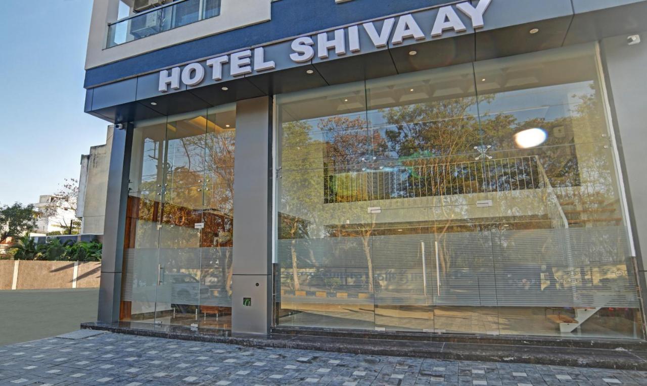 Treebo Shivaay Hotel Индор Екстериор снимка