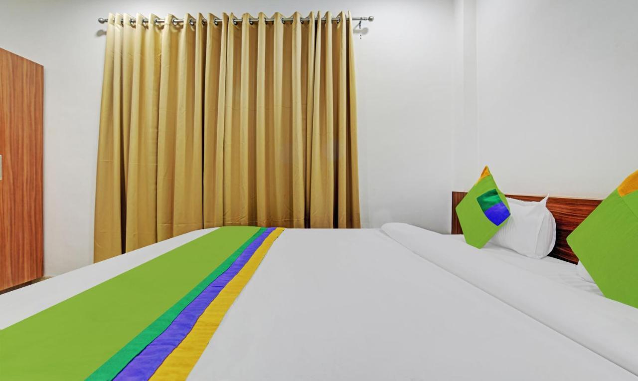 Treebo Shivaay Hotel Индор Екстериор снимка
