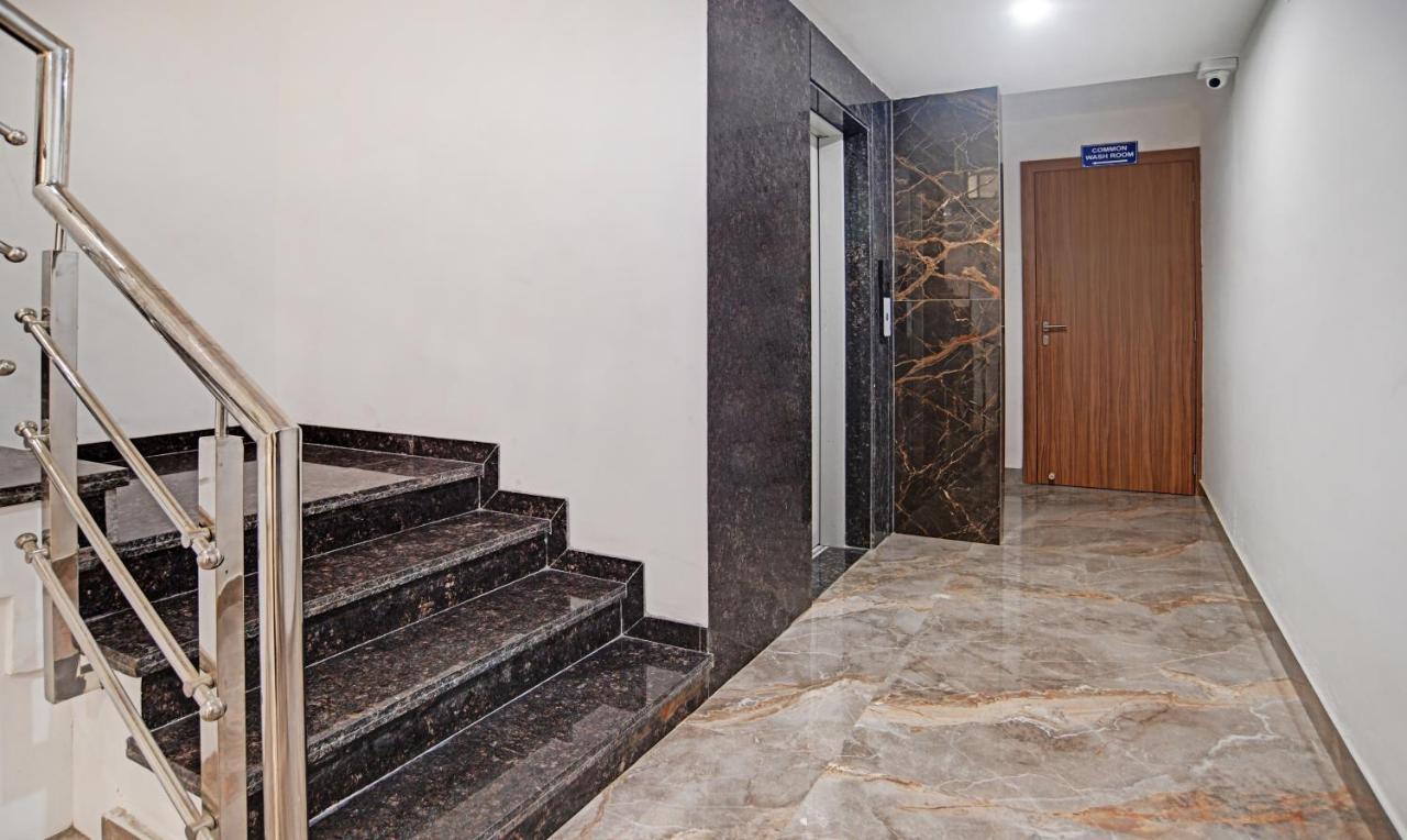 Treebo Shivaay Hotel Индор Екстериор снимка