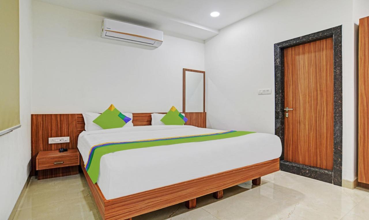 Treebo Shivaay Hotel Индор Екстериор снимка