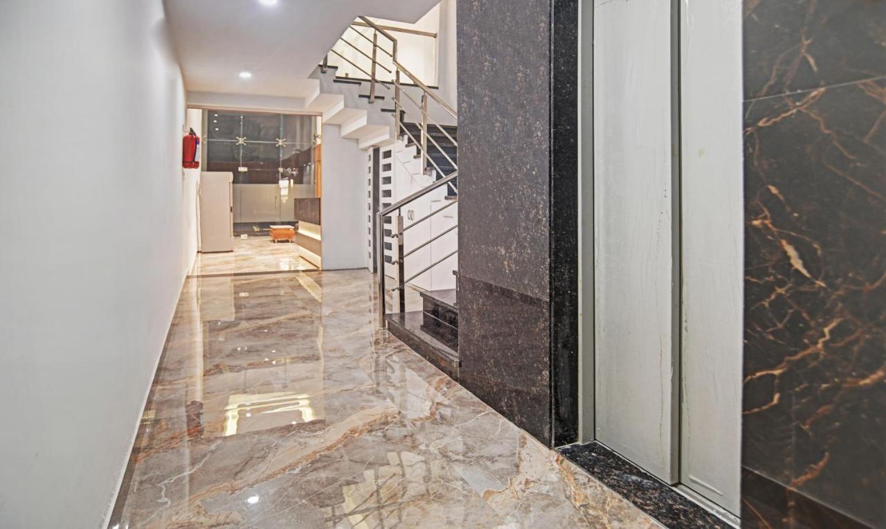 Treebo Shivaay Hotel Индор Екстериор снимка